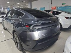 Tesla Model Y Long Range All-Wheel Drive - ფოტო 5