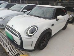 BMW MINI 2023 1.5T ONE - ფოტო 1