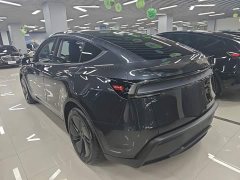 Tesla Model Y Long Range All-Wheel Drive - ფოტო 5