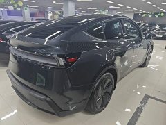 Tesla Model Y Long Range All-Wheel Drive - ფოტო 7