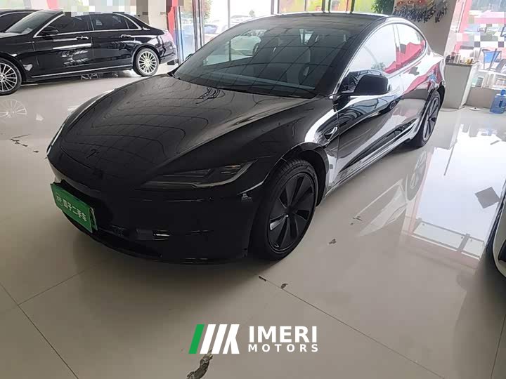Tesla Model 3 Rear-Wheel Drive