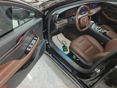 Lincoln Z 2024 2.0T AWD Prestige Hybrid - ფოტო 16