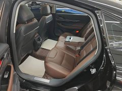 Lincoln Z 2024 2.0T AWD Prestige Hybrid - ფოტო 17