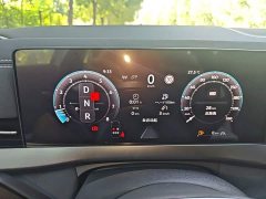 Volkswagen Jetta L 300TSI DSG Luxury - ფოტო 12