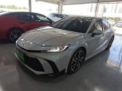 Toyota Camry Hybrid 2.0HS Sport Edition - ფოტო 1