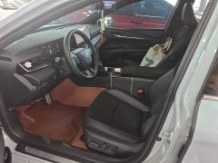Toyota Camry Hybrid 2.0HS Sport Edition - ფოტო 15