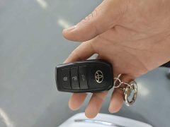 Toyota Camry Hybrid 2.0HS Sport Edition - ფოტო 9