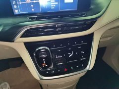 Buick GL8 ES Luxe Enjoyment Edition - ფოტო 14