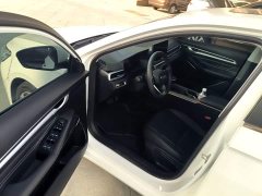 Geely Emgrand 2023 4th Generation Champion Edition 1.5L CVT Luxury - ფოტო 16