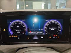 Volkswagen Tiguan L PRO 380TSI AWD R-Line Premium Edition - ფოტო 12