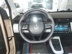 Leapmotor T03 Pearl White Edition - ფოტო 11