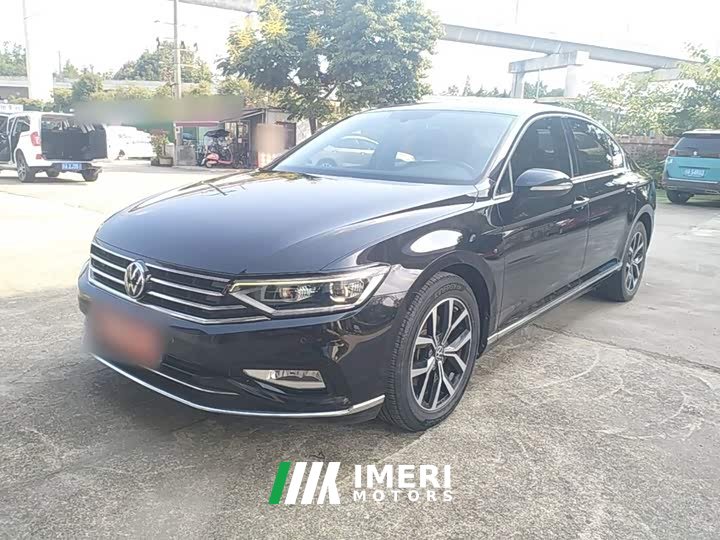 Volkswagen Magotan 330TSI DSG Advance