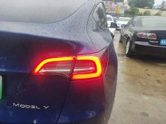 Tesla Model Y Rear-Wheel Drive - ფოტო 8