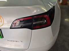 Tesla Model Y Rear-Wheel Drive - ფოტო 8