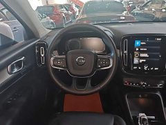 Volvo XC40 T4 AWD Smart Remote Luxury Edition - ფოტო 11