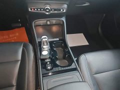 Volvo XC40 T4 AWD Smart Remote Luxury Edition - ფოტო 14