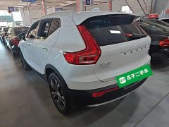 Volvo XC40 T4 AWD Smart Remote Luxury Edition - ფოტო 5