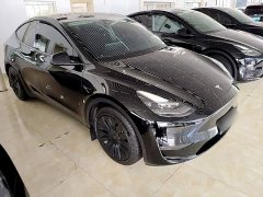 Tesla Model Y Standard Range RWD - ფოტო 4