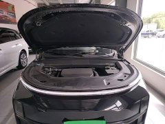 Li Auto L8 2023 Pro - ფოტო 20