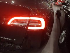 Tesla Model Y 2021 Standard Range RWD - ფოტო 8