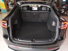 Tesla Model Y Standard Range RWD - ფოტო 19