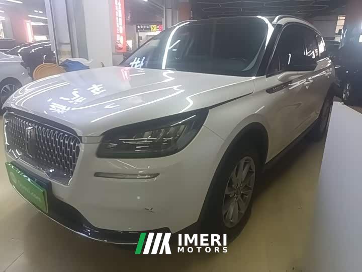 Lincoln Explorer 2.0T Two-Wheel Drive Premium