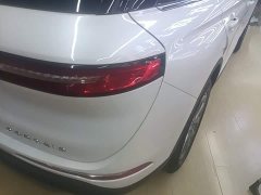 Lincoln Explorer 2.0T Two-Wheel Drive Premium - ფოტო 8
