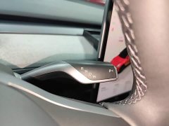 Tesla Model Y Rear-Wheel Drive - ფოტო 14