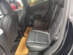Tesla Model Y Rear-Wheel Drive - ფოტო 17
