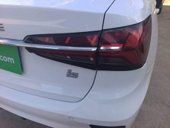 SAIC MG i5 1.5L CVT Diamond Edition - ფოტო 8