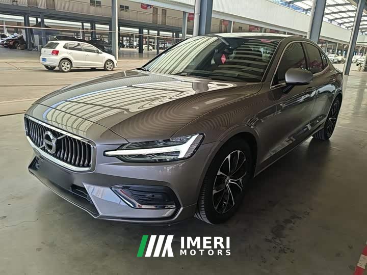 Volvo S60 T4 Intelligent Luxury Edition - ავტომობილი ჩინეთიდან