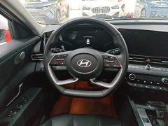 Hyundai Elantra 2023 1.5L CVT Luxury - ფოტო 11