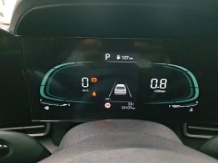 Hyundai Elantra 2023 1.5L CVT Luxury - ფოტო 12
