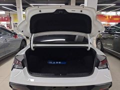 Hyundai Elantra 2023 1.5L CVT Luxury - ფოტო 19
