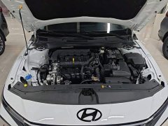 Hyundai Elantra 2023 1.5L CVT Luxury - ფოტო 20