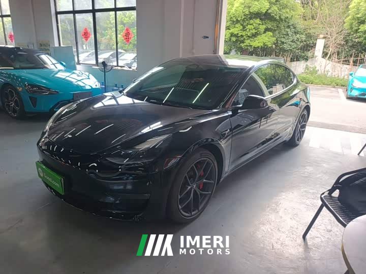 Tesla Model 3 Performance All-Wheel Drive