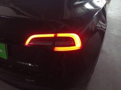 Tesla Model Y 2023 Rear-Wheel Drive - ფოტო 8