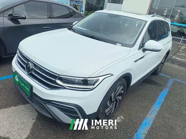 Volkswagen Tiguan L 300TSI Automatic FWD Smart Comfort Edition
