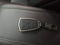 Cadillac XT4 28T FWD Luxury - ფოტო 9