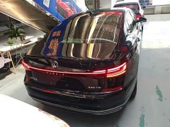 Volkswagen Passat Facelift 330TSI Starry Sky Luxury Edition - ფოტო 6