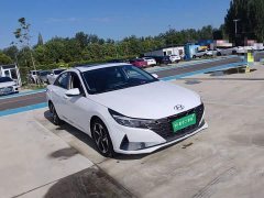 Hyundai Elantra 1.5L CVT GLX Elite - ფოტო 4