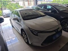 Toyota Corolla Hybrid 1.8H E-CVT Luxury - ფოტო 4