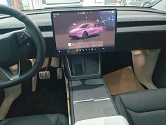 Tesla Model Y Long Range All-Wheel Drive Launch Edition - ფოტო 13