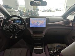 BYD Dolphin 420km Fashion Edition - ფოტო 10