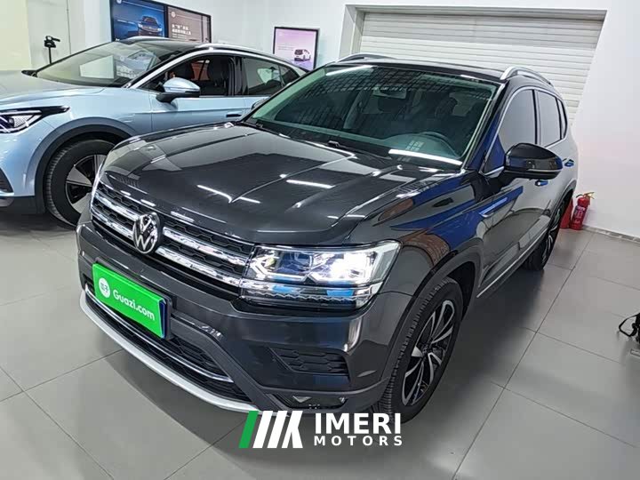 Volkswagen Touareg 2022 330TSI AWD Luxury Edition - ავტომობილი ჩინეთიდან