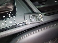 Volkswagen Touareg 2022 330TSI AWD Luxury Edition - ფოტო 9