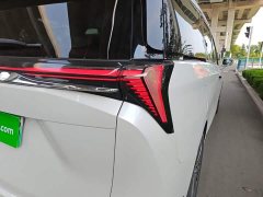 Buick GL8 New Energy Luzun Smart Comfort Edition 7-Seater - ფოტო 8