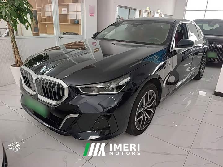 BMW i5 eDrive 35L M Sport Package - ავტომობილი ჩინეთიდან