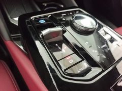 BMW i5 eDrive 35L M Sport Package - ფოტო 10