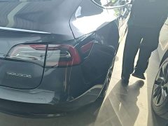 Tesla Model 3 Performance All-Wheel Drive - ფოტო 8